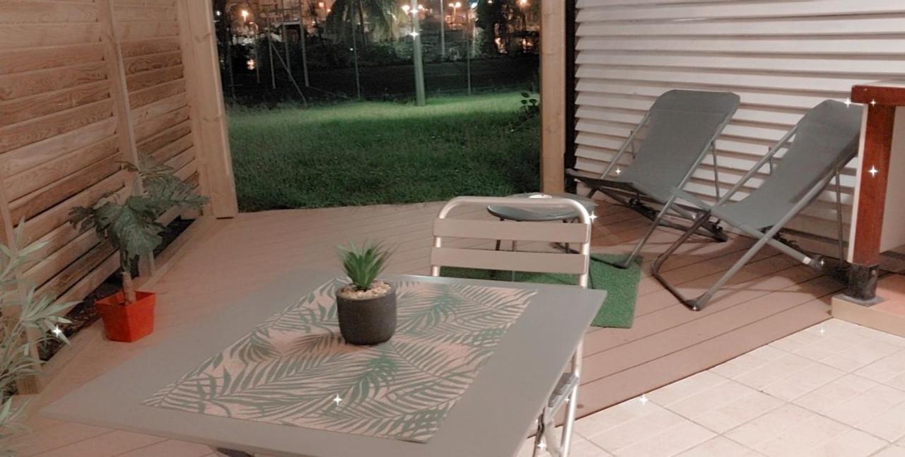 Studio Dans Residence Hoteliere Aux 3Ilets Pointe Du Bout Residence La Marina Carayou Les Trois-Ilets Exterior photo